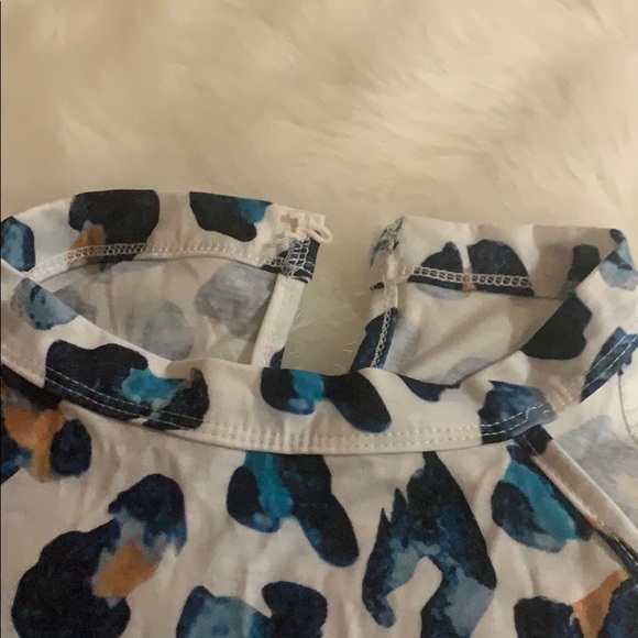 Super cute leopard print tank!! 🐆 - Picture 2 of 5